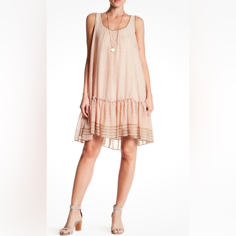 Max Studio Woman’s Sleeveless Ruffle Hem Dress  Size Small, Beige orange Geometr